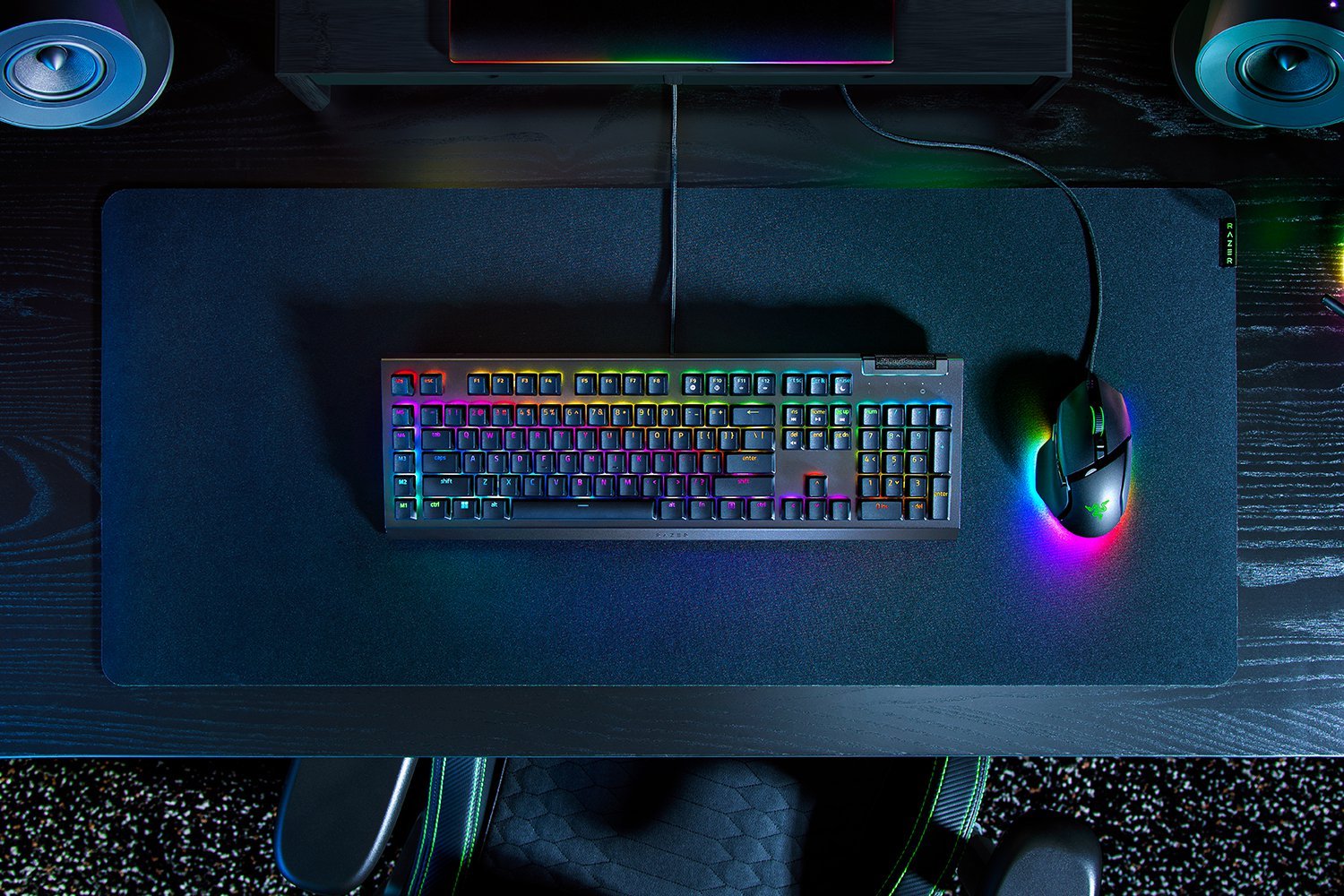 Razer BlackWidow V4 X - Yellow Switch - Skyforge PC